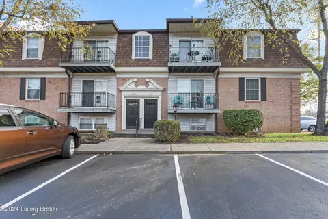 103 Algiers Ct #3, Louisville, KY 40218