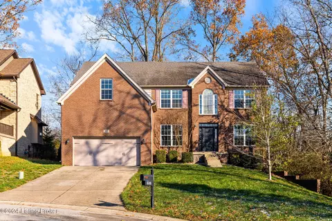 520 Standwick Way, Louisville, KY 40245