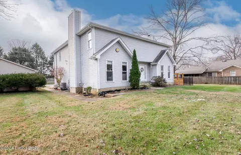 10320 Amberwell Park Rd, Louisville, KY 40241