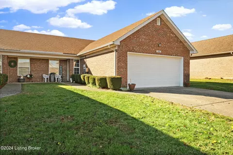 113 Cherokee Ct, Shepherdsville, KY 40165