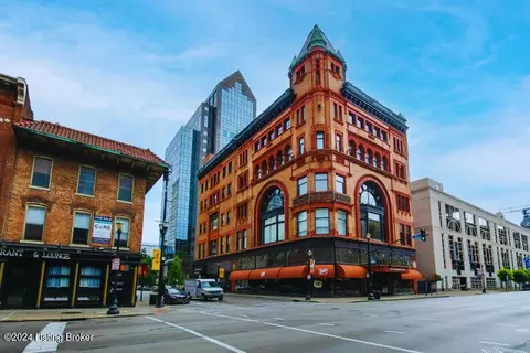 133 S 3rd St #307, Louisville, KY 40202