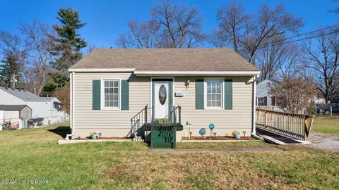7 Kenil Ct, Louisville, KY 40206