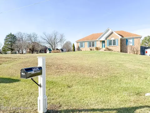 3029 Boones Trce, Crestwood, KY 40014