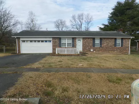 703 Cynthia Ct, Radcliff, KY 40160