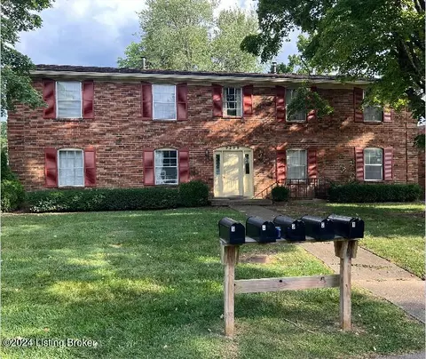 9308 Aylesbury Dr, Louisville, KY 40242