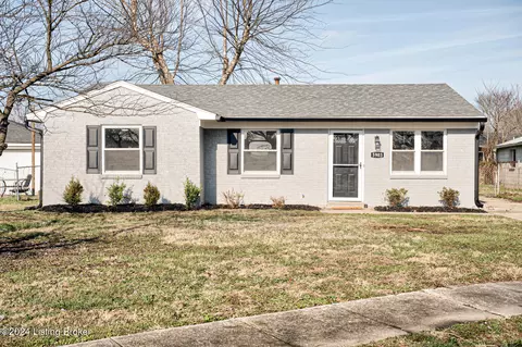 5903 Edgetree Ct, Louisville, KY 40229