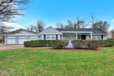 5418 Wintergreen Rd, Louisville, KY 40272