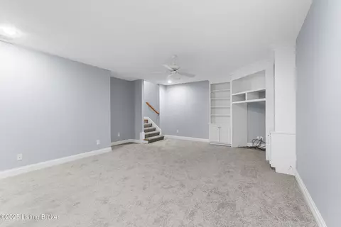Living - 7612 Endecott Pl, Prospect, KY 40059 photo 12 of 13