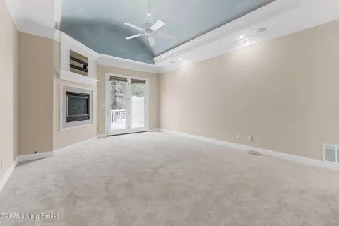 Bedroom - 7612 Endecott Pl, Prospect, KY 40059 photo 1 of 10