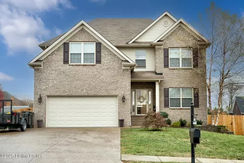 232 S Autumn Ridge Dr, Mount Washington, KY 40047