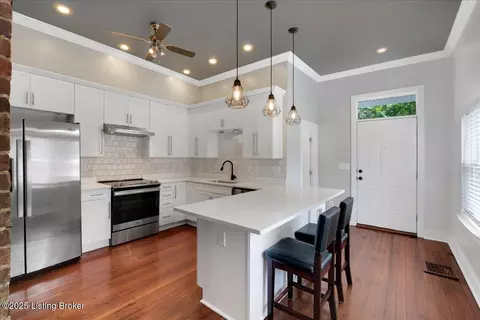 521 Bishop St, Louisville, KY 40204