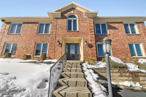 4003 Stoneview Dr #1, Louisville, KY 40207