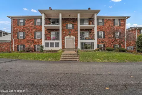 3305 Colonial Manor Cir #5B, Louisville, KY 40218