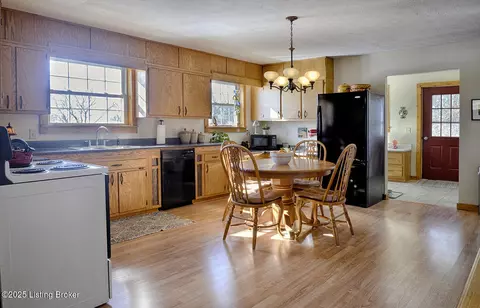 Kitchen - 1375 Carpenter Rd, Wallingford, KY 41093 photo 1 of 4