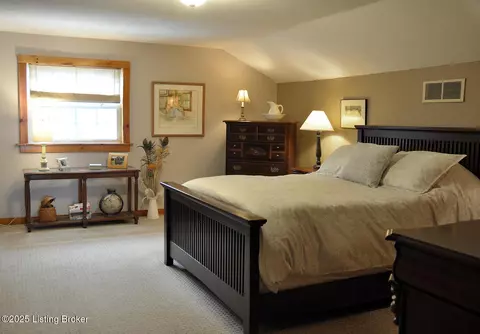 Bedroom - 1375 Carpenter Rd, Wallingford, KY 41093 photo 7 of 9