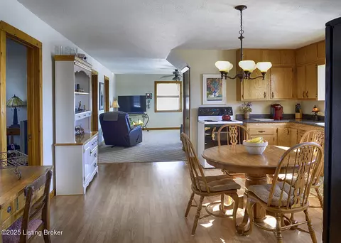 Dining - 1375 Carpenter Rd, Wallingford, KY 41093 photo 1 of 1