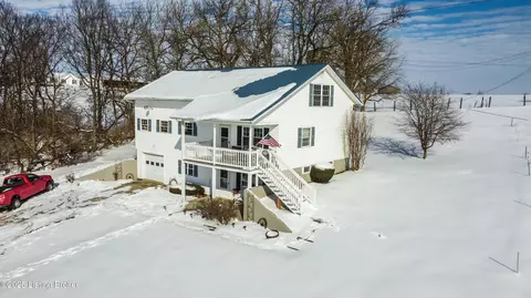 Exterior - 1375 Carpenter Rd, Wallingford, KY 41093 photo 4 of 8