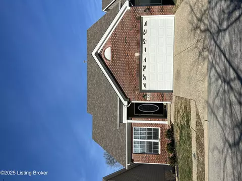 6820 Arbor Manor Way, Louisville, KY 40228