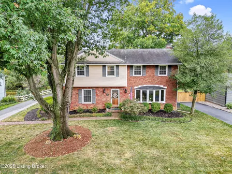 3612 Fallen Timber Dr, Louisville, KY 40241