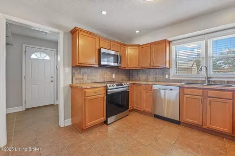 Other - 176 Stringer Ln, Mount Washington, KY 40047 photo 1 of 6