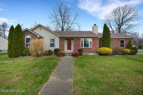 8319 Silver Fox Rd, Louisville, KY 40291