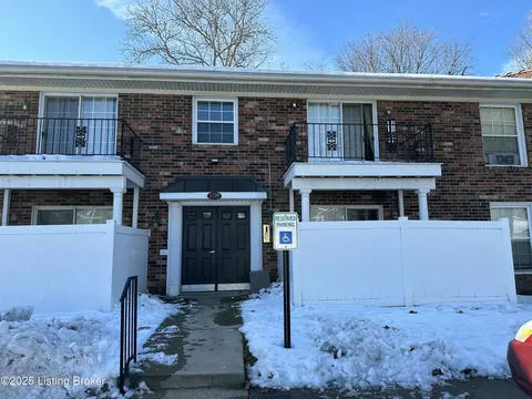 1320 Lynmar Dr #2, Louisville, KY 40222