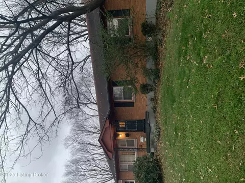 3002 Leman Dr, Louisville, KY 40220
