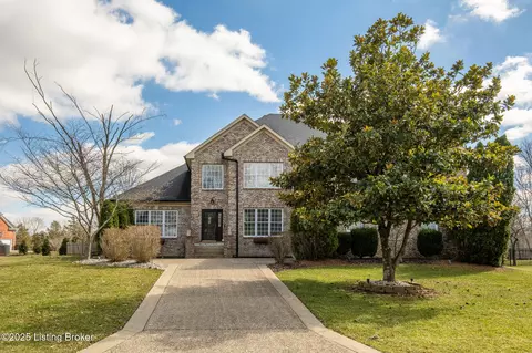 410 Sycamore Hills Ln, Louisville, KY 40245