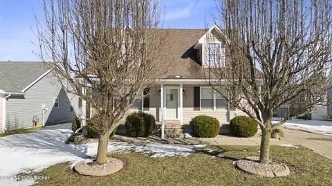 453 Lakes Of Dogwood Blvd, Shepherdsville, KY 40165