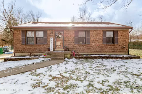 3504 Orbit Ct, Louisville, KY 40229
