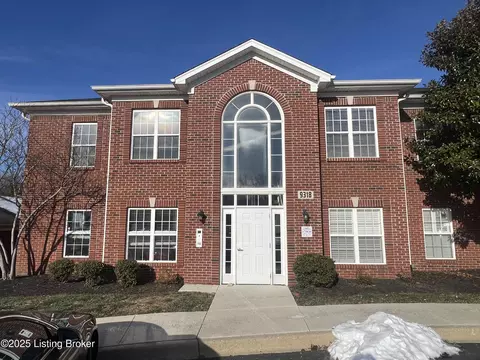 9318 Pine Lake Dr #202, Louisville, KY 40220