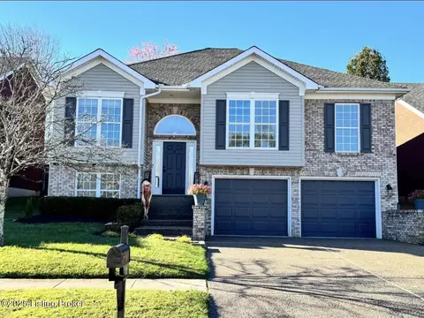 10110 Rimfire Rd, Louisville, KY 40291