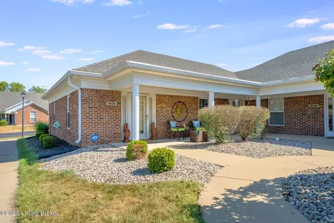 8534 Applegate Village Dr, Louisville, KY 40219