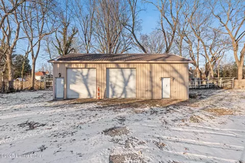 Other - 217 E Broadway St, Danville, KY 40422 photo 4 of 8
