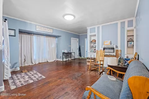 Living - 217 E Broadway St, Danville, KY 40422 photo 2 of 2