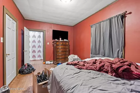 Bedroom - 217 E Broadway St, Danville, KY 40422 photo 1 of 1