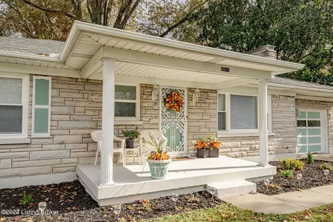 6511 Upper Hunters Trce, Louisville, KY 40216