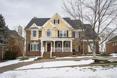 1523 Crosstimbers Dr, Louisville, KY 40245