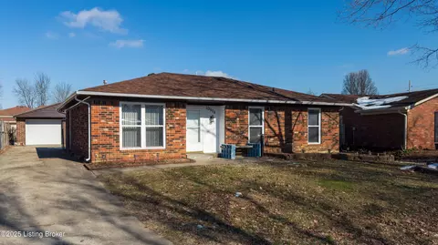 10904 Marbado Ct, Louisville, KY 40229