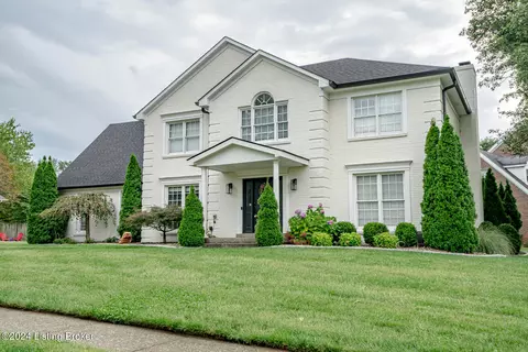 7600 Beech Spring Ct, Louisville, KY 40241