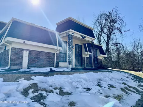 3109 Parkside Ct, Louisville, KY 40214