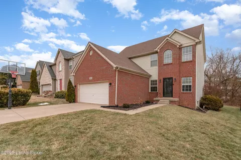 1605 Keever Ct, Louisville, KY 40245