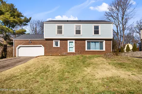 8201 Huntsman Trl, Louisville, KY 40291