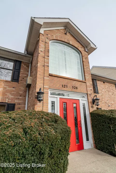 2726 Hollywood Ter #128, Louisville, KY 40206
