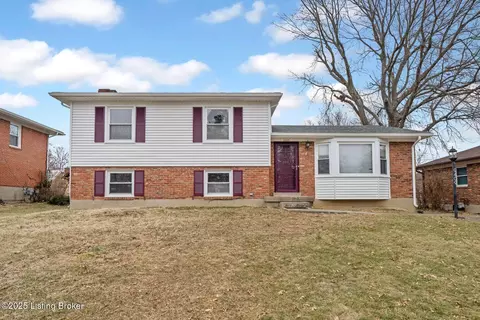 9409 Walhampton Dr, Louisville, KY 40242