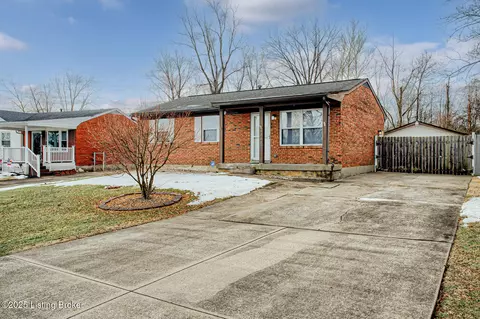 9700 Scarborough Ave, Louisville, KY 40272