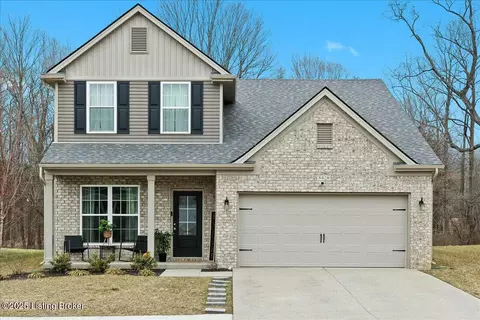 8428 Gateway Run Rd, Louisville, KY 40229