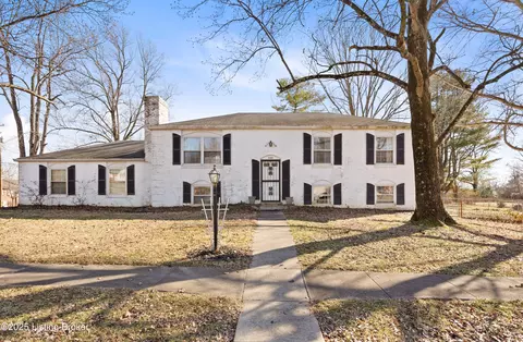 820 Echo Brg, Louisville, KY 40243