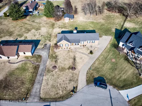 138 Clovis Ct, Mount Washington, KY 40047 photo 24