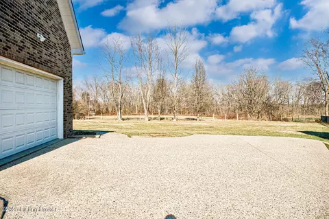 138 Clovis Ct, Mount Washington, KY 40047 photo 30